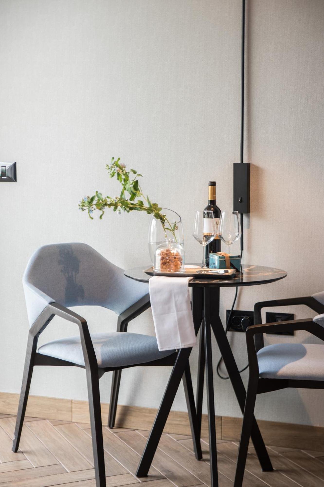 Almond Hotel - Adults Only Неве-Илан Экстерьер фото