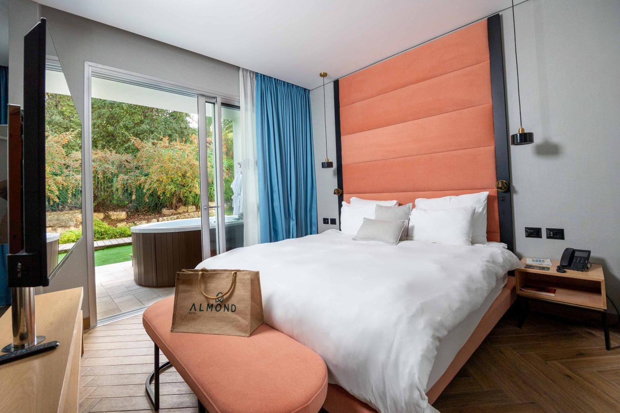 Almond Hotel - Adults Only Неве-Илан Экстерьер фото